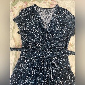 Garnet Hill Knee Length Dress